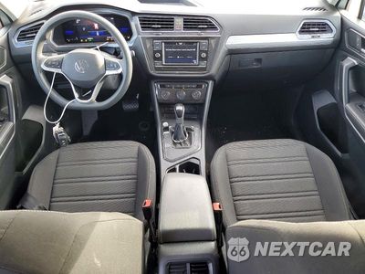Zdjęcie 8 z 12 samochodu: 2023 VOLKSWAGEN TIGUAN S VIN:3VVRB7AX4PM075380 - miniatura