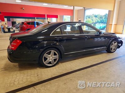 Trzecie zdjęcie samochodu z tyłu: 2012 MERCEDES-BENZ S 550 4MATIC VIN:WDDNG9EB4CA446351 - miniatura