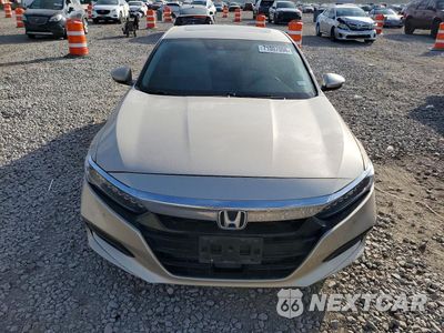 Piąte zdjęcie samochodu w środku: 2018 HONDA ACCORD TOURING VIN:1HGCV2F97JA022767 - miniatura