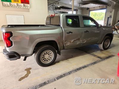 Trzecie zdjęcie samochodu z tyłu: 2025 CHEVROLET COLORADO VIN:1GCPSBEK7S1171243 - miniatura