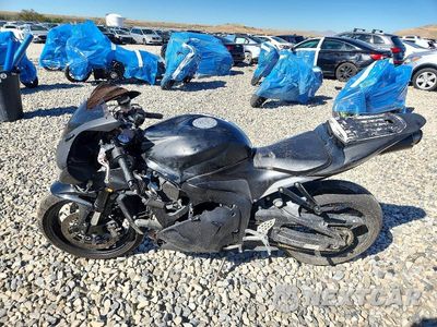 Trzecie zdjęcie samochodu z tyłu: 2009 HONDA CBR600 RR VIN:JH2PC40009K203055 - miniatura