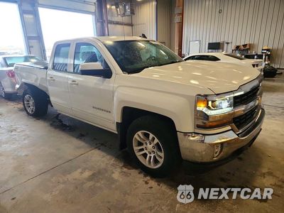 Czwarte zdjęcie samochodu z boku: 2018 CHEVROLET SILVERADO K1500 LT VIN:1GCVKREH6JZ320469 - miniatura