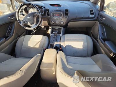 Zdjęcie 8 z 12 samochodu: 2014 KIA FORTE EX VIN:KNAFX4A86E5112701 - miniatura