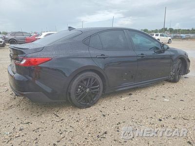 Trzecie zdjęcie samochodu z tyłu: 2025 TOYOTA CAMRY SE VIN:4T1DAACK3SU094738 - miniatura