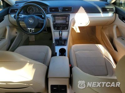 Zdjęcie 8 z 12 samochodu: 2013 VOLKSWAGEN PASSAT SE VIN:1VWBP7A36DC104645 - miniatura