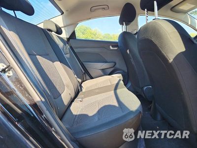 Zdjęcie 10 z 12 samochodu: 2019 HYUNDAI ACCENT SE VIN:3KPC24A32KE083514 - miniatura