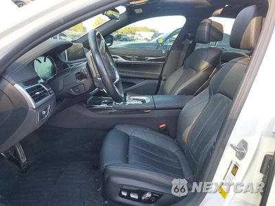 Zdjęcie 7 z 12 samochodu: 2019 BMW 740 I VIN:WBA7E2C52KB454855 - miniatura