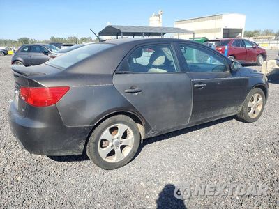 Trzecie zdjęcie samochodu z tyłu: 2010 KIA FORTE EX VIN:KNAFU4A21A5273553 - miniatura