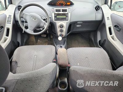 Zdjęcie 8 z 12 samochodu: 2009 TOYOTA YARIS BASE VIN:JTDKT903995244017 - miniatura