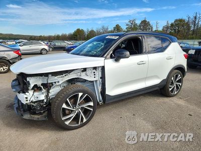 2020 VOLVO XC40 T5 R-DESIGN YV4162UM4L2174896 - główne zdjęcie licytacji z USA - miniatura