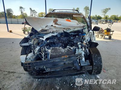 Piąte zdjęcie samochodu w środku: 2019 NISSAN KICKS SV VIN:3N1CP5CU7KL563494 - miniatura