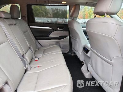 Zdjęcie 11 z 14 samochodu: 2017 TOYOTA HIGHLANDER XLE VIN:5TDJZRFH3HS386644 - miniatura