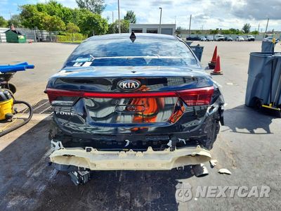 Zdjęcie 6 z 12 samochodu: 2019 KIA FORTE LXS VIN:3KPF24AD8KE032671 - miniatura