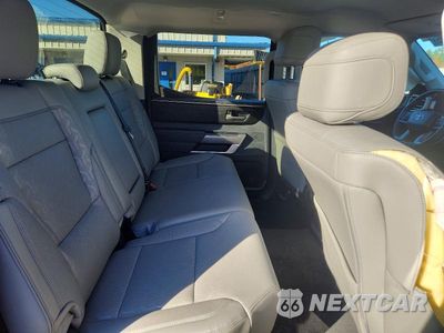 Zdjęcie 10 z 12 samochodu: 2023 TOYOTA TUNDRA SR5 VIN:5TFLA5DB9PX098451 - miniatura