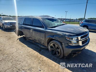 Czwarte zdjęcie samochodu z boku: 2019 CHEVROLET TAHOE K1500 LS VIN:1GNSKAKC4KR183375 - miniatura