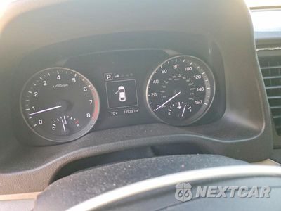 Zdjęcie 9 z 13 samochodu: 2018 HYUNDAI ELANTRA SEL VIN:5NPD84LF7JH220015 - miniatura