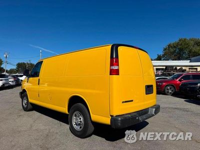 Trzecie zdjęcie samochodu z tyłu: 2021 CHEVROLET EXPRESS G2500 VIN:1GCWGAFP5M1146071 - miniatura