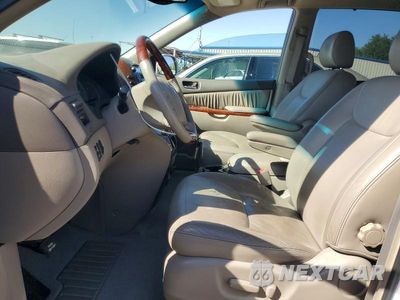 Zdjęcie 7 z 14 samochodu: 2004 TOYOTA SIENNA XLE LIMITED 7 PASSENGER VIN:5TDBA22C04S019322 - miniatura