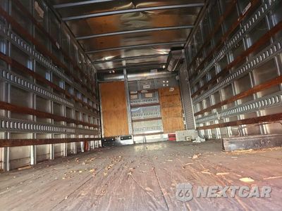Zdjęcie 10 z 12 samochodu: 2018 HINO 195 BOX TRUCK VIN:JHHSDM2H6JK006346 - miniatura