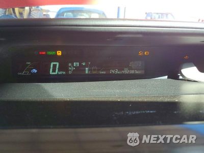 Zdjęcie 9 z 14 samochodu: 2012 TOYOTA PRIUS V TWO VIN:JTDZN3EU5C3041832 - miniatura