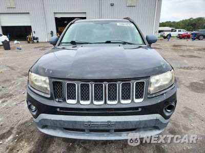 Piąte zdjęcie samochodu w środku: 2016 JEEP COMPASS SPORT VIN:1C4NJCBA2GD611354 - miniatura