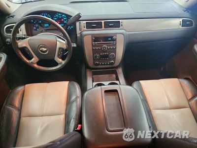 Zdjęcie 8 z 13 samochodu: 2008 CHEVROLET TAHOE K1500 VIN:1GNFK13038R244746 - miniatura