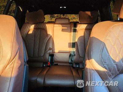 Zdjęcie 10 z 14 samochodu: 2019 BMW X7 XDRIVE50I VIN:5UXCX4C52KLS38777 - miniatura