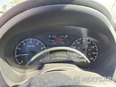 Zdjęcie 9 z 12 samochodu: 2013 NISSAN SENTRA S VIN:3N1AB7AP8DL686643 - miniatura