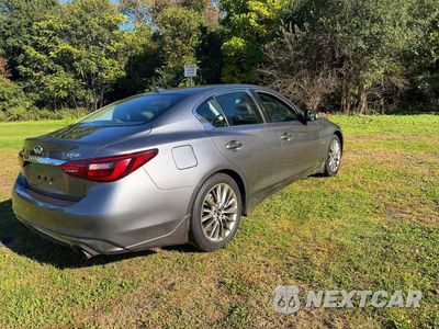 Trzecie zdjęcie samochodu z tyłu: 2019 INFINITI Q50 3.0T LUXE VIN:JN1EV7AR3KM550286 - miniatura