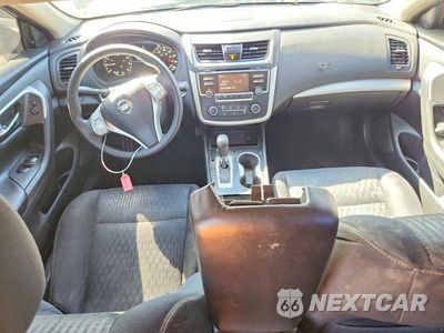 Zdjęcie 8 z 13 samochodu: 2016 NISSAN ALTIMA VIN:1N4AL3APXGC147479 - miniatura