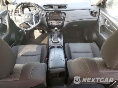Zdjęcie 8 z 13 samochodu: 2019 NISSAN ROGUE SV VIN:JN8AT2MVXKW398142 - miniatura