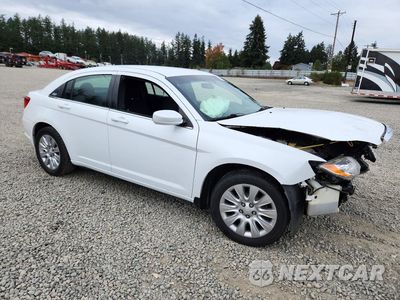 Czwarte zdjęcie samochodu z boku: 2014 CHRYSLER 200 LX VIN:1C3CCBAB3EN212017 - miniatura