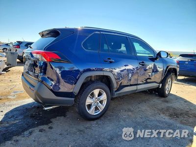 Trzecie zdjęcie samochodu z tyłu: 2023 TOYOTA RAV4 XLE VIN:2T3P1RFV2PW383254 - miniatura