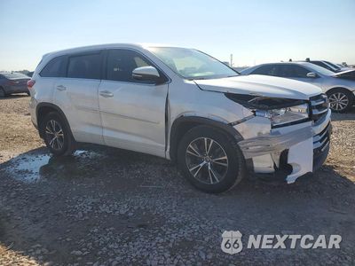 Czwarte zdjęcie samochodu z boku: 2017 TOYOTA HIGHLANDER LE PLUS VIN:5TDZZRFH6HS209380 - miniatura