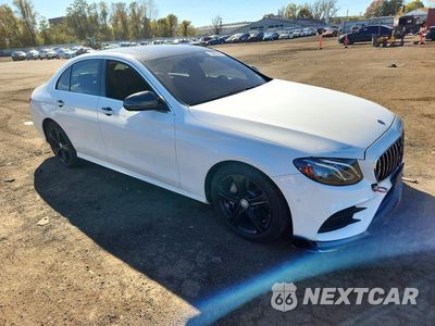 Czwarte zdjęcie samochodu z boku: 2017 MERCEDES-BENZ E 300 4MATIC VIN:WDDZF4KB4HA097016 - miniatura