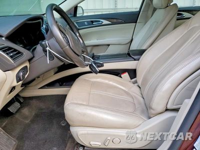 Zdjęcie 7 z 12 samochodu: 2017 LINCOLN MKZ RESERVE VIN:3LN6L5E97HR623371 - miniatura