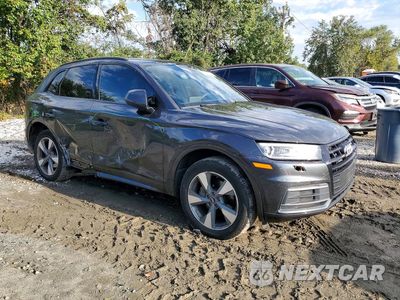 Czwarte zdjęcie samochodu z boku: 2020 AUDI Q5 PREMIUM VIN:WA1ANAFY2L2079148 - miniatura