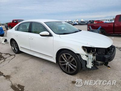 Czwarte zdjęcie samochodu z boku: 2016 VOLKSWAGEN PASSAT S VIN:1VWAT7A38GC033122 - miniatura