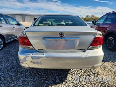 Zdjęcie 6 z 12 samochodu: 2002 TOYOTA CAMRY LE VIN:4T1BE32K02U101119 - miniatura