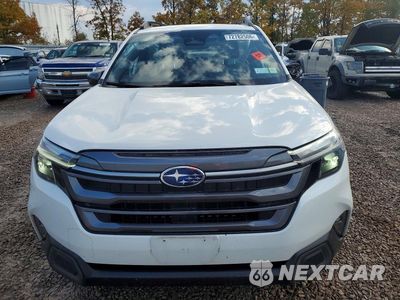 Piąte zdjęcie samochodu w środku: 2025 SUBARU FORESTER LIMITED VIN:JF2SLDRC8SH490097 - miniatura