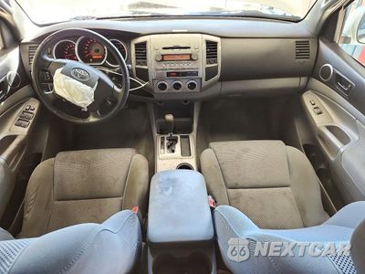 Zdjęcie 8 z 13 samochodu: 2008 TOYOTA TACOMA DOUBLE CAB PRERUNNER LONG BED VIN:5TEKU72N68Z511156 - miniatura