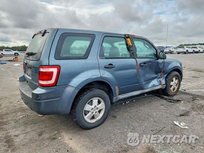 Trzecie zdjęcie samochodu z tyłu: 2011 FORD ESCAPE XLS VIN:1FMCU0C73BKC16292 - miniatura