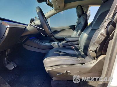 Zdjęcie 7 z 13 samochodu: 2022 TESLA MODEL Y VIN:7SAYGAEE8NF382301 - miniatura