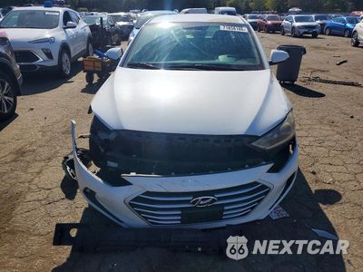 Piąte zdjęcie samochodu w środku: 2017 HYUNDAI ELANTRA SE VIN:5NPD74LF8HH196501 - miniatura