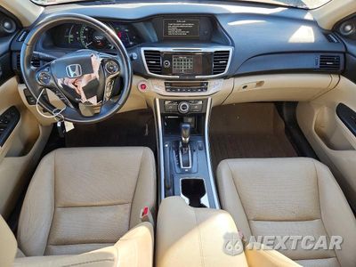 Zdjęcie 8 z 13 samochodu: 2014 HONDA ACCORD TOURING HYBRID VIN:1HGCR6F72EA008453 - miniatura