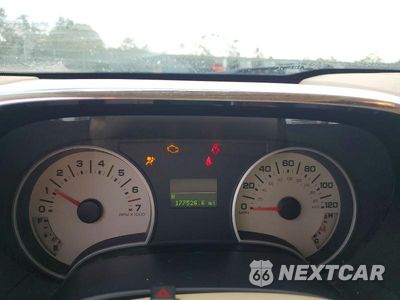 Zdjęcie 9 z 13 samochodu: 2006 FORD EXPLORER LIMITED VIN:1FMEU75E56UB67720 - miniatura