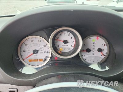 Zdjęcie 9 z 13 samochodu: 2005 TOYOTA RAV4 BASE VIN:JTEHD20V550072376 - miniatura