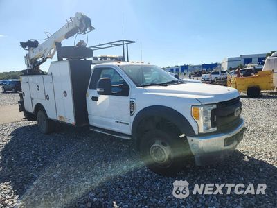Czwarte zdjęcie samochodu z boku: 2017 FORD F550 SUPER DUTY VIN:1FDUF5HT9HEB41882 - miniatura