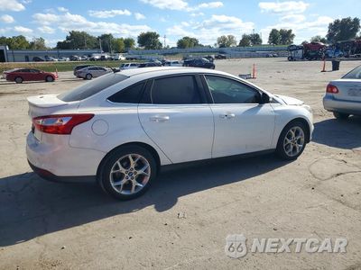 Trzecie zdjęcie samochodu z tyłu: 2012 FORD FOCUS VIN:1FAHP3J27CL173958 - miniatura
