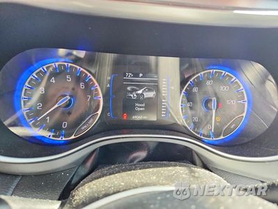 Zdjęcie 9 z 13 samochodu: 2018 CHRYSLER PACIFICA VIN:2C4RC1FG3JR361934 - miniatura